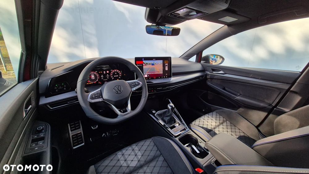 Volkswagen Golf VIII 1.5 TSI R-Line Plus - 10