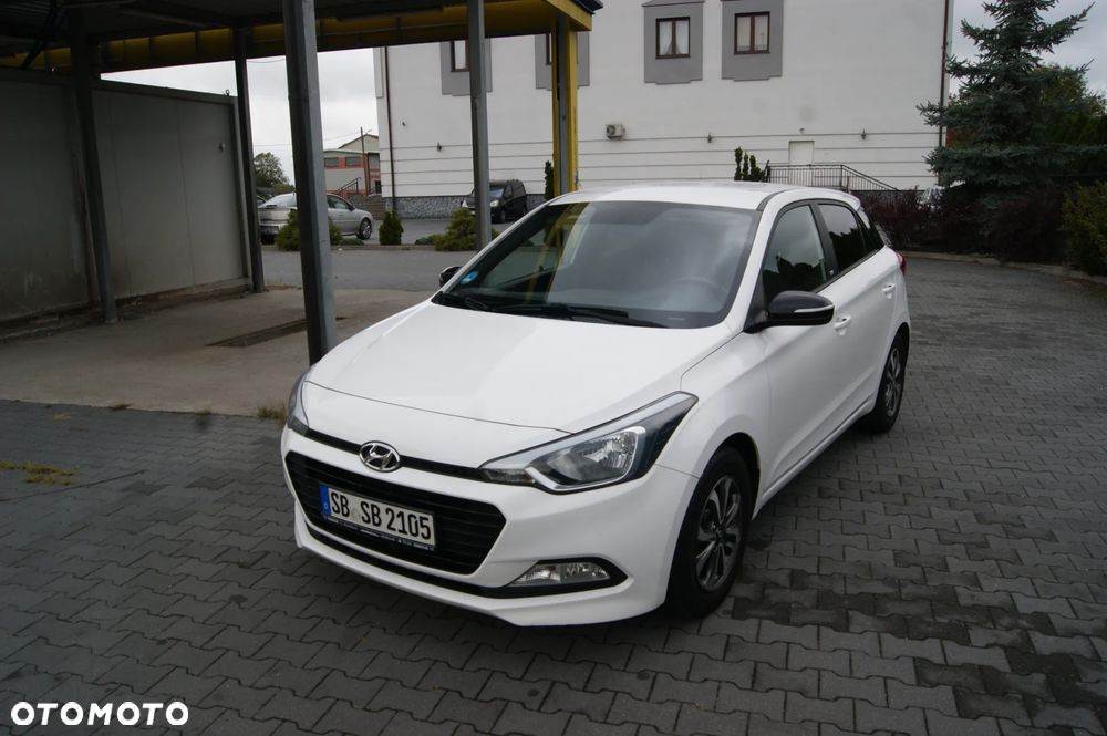 Hyundai i20 1.2 Passion - 28