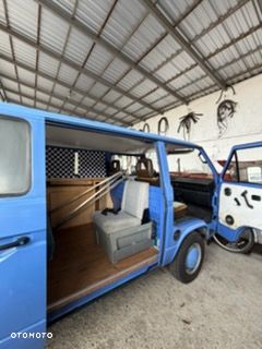 Volkswagen Transporter - 9