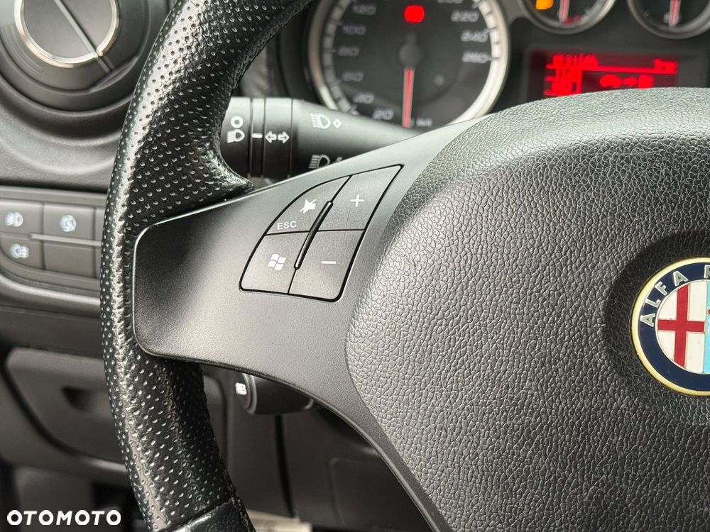 Alfa Romeo Mito TB 1.4 16V MultiAir Quadrifoglio Verde - 19
