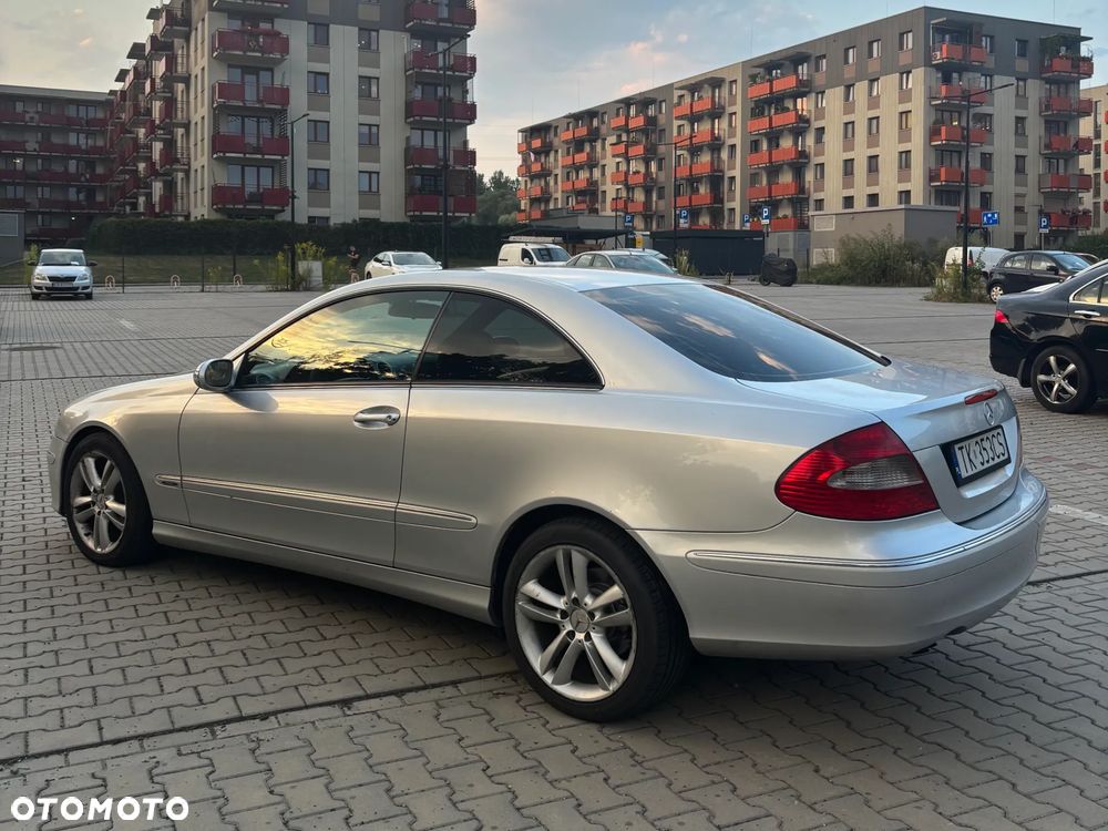 Mercedes-Benz CLK 220 CDI Avantgarde - 3