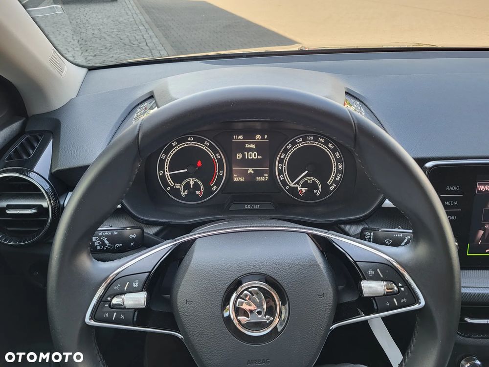 Skoda Fabia 1.0 TSI Ambition DSG - 17