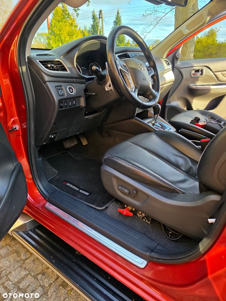 Mitsubishi L200 2.2 d DC Instyle - 10