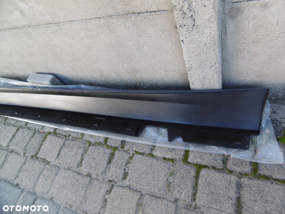 BMW 3 E90, E91 LCI - listwa progowa prawa NOWA - 5