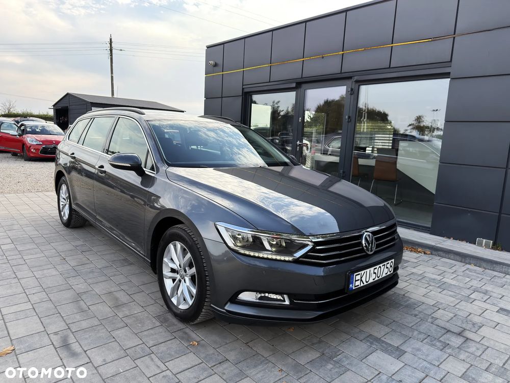 Volkswagen Passat - 13
