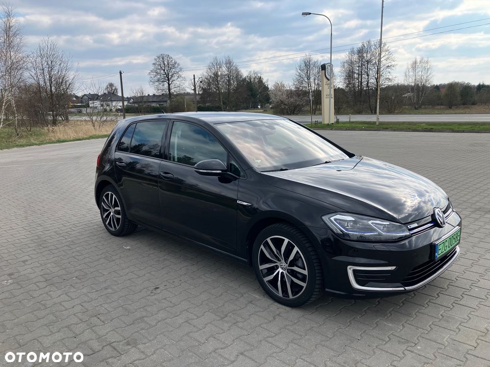 Volkswagen Golf - 3