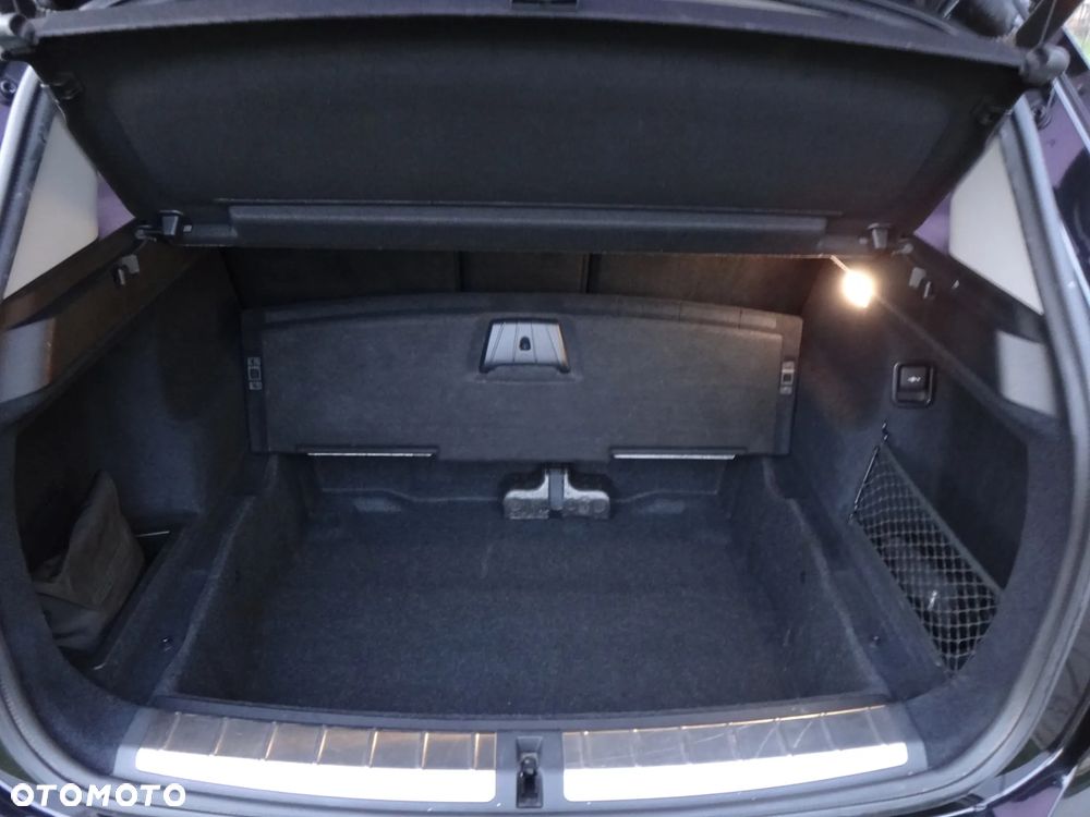 BMW X1 xDrive20i - 17