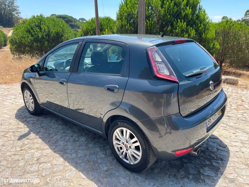 Fiat Punto 1.2 Lounge S&S - 6