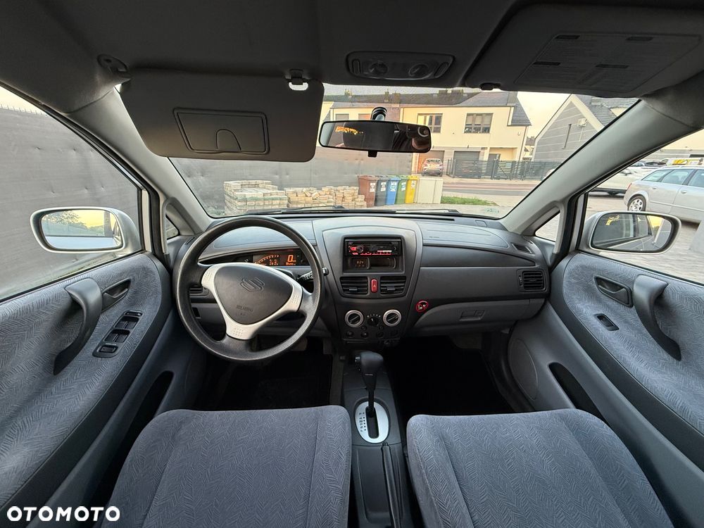 Suzuki Liana - 5