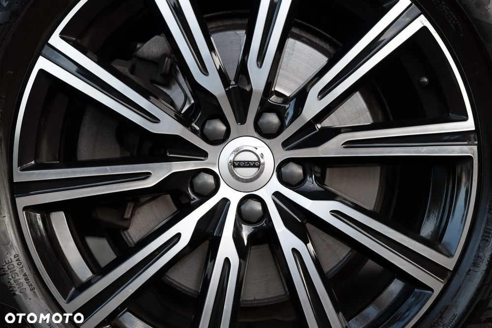 Volvo XC 60 B5 D AWD Inscription - 9