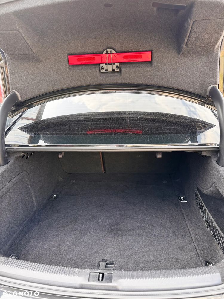 Audi A4 Limousine - 9