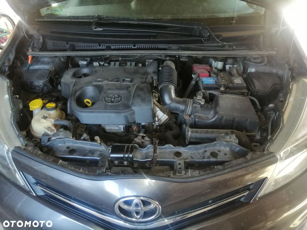 Toyota Yaris 1.4 D-4D Active - 12