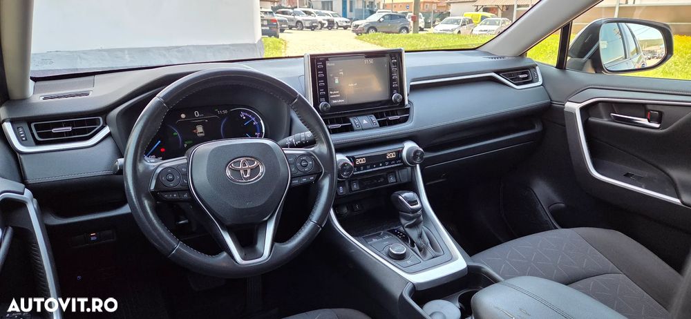 Toyota RAV4 - 16