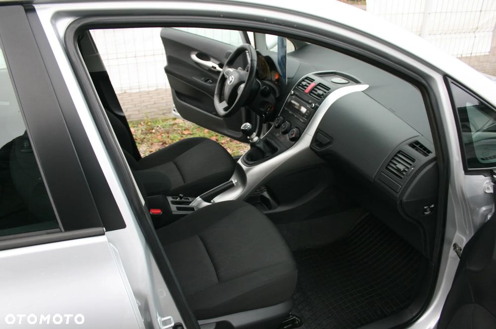 Toyota Auris 1.33 VVT-i - 19