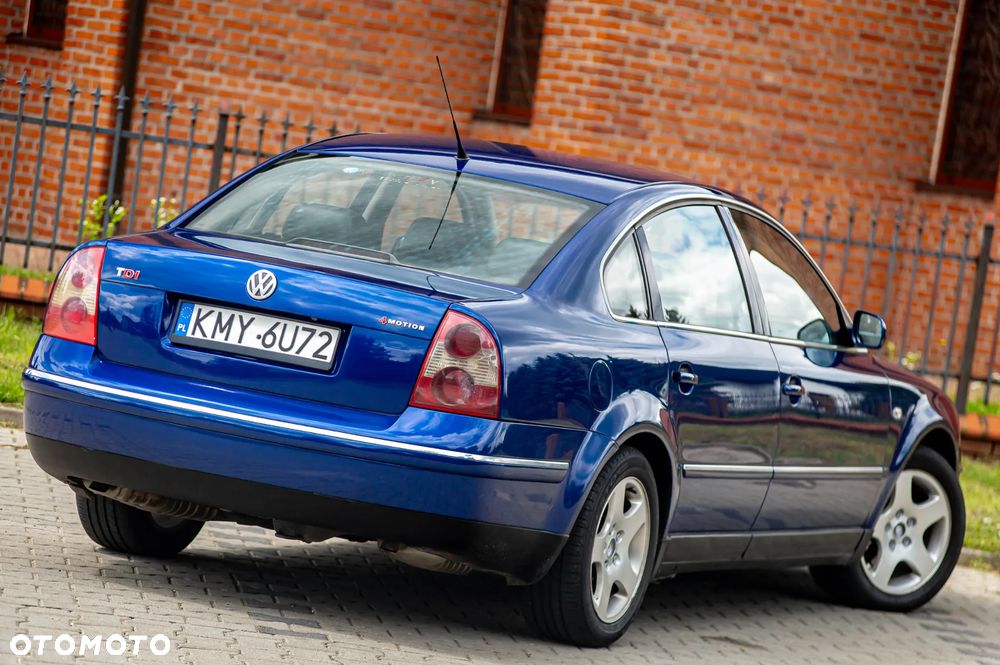 Volkswagen Passat 1.9 TDI 4Mot Highline - 15