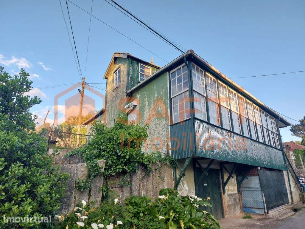 Moradia T3 para restauro - Grande imagem: 2/3