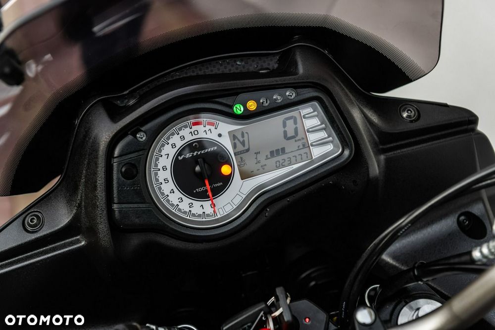 Suzuki DL - 8