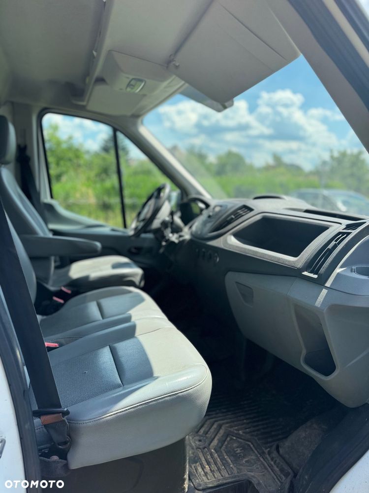Ford Transit - 19