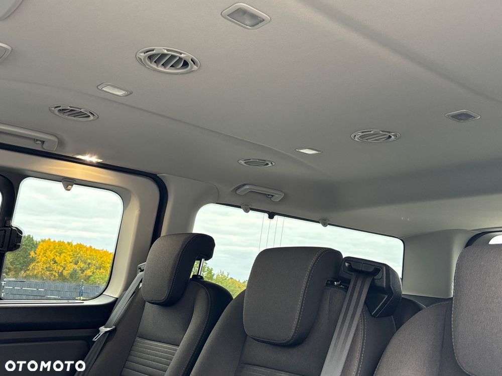 Ford Tourneo Custom 2.0 EcoBlue L2 Titanium - 23