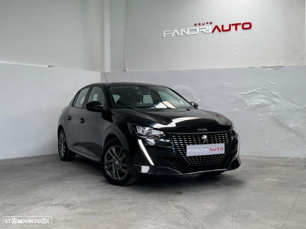 Peugeot 208 - 1