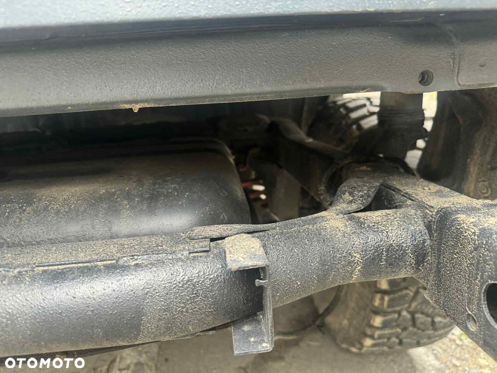 Mitsubishi Pajero - 9