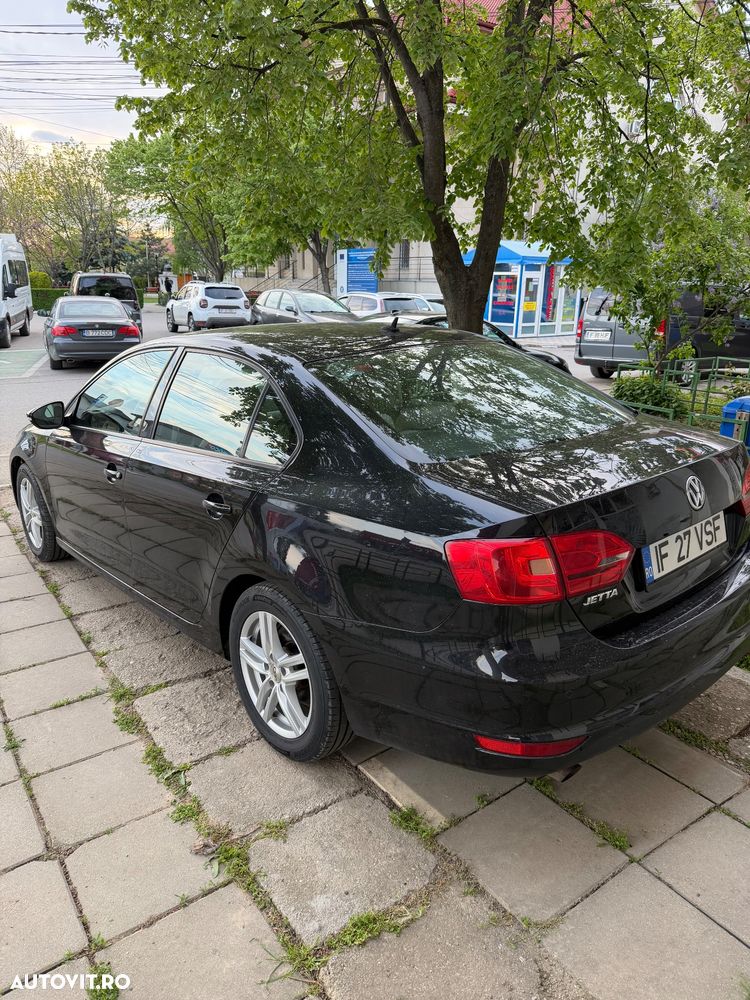 Volkswagen Jetta 1.2 TSI Trendline - 3