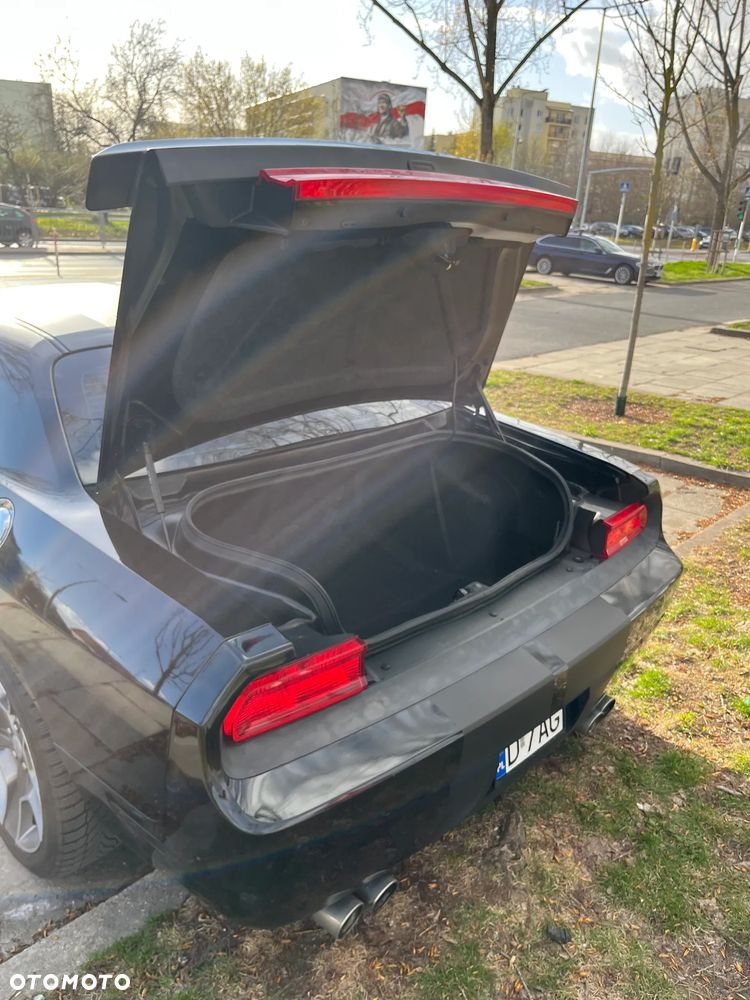 Dodge Challenger 5.7 R/T - 26