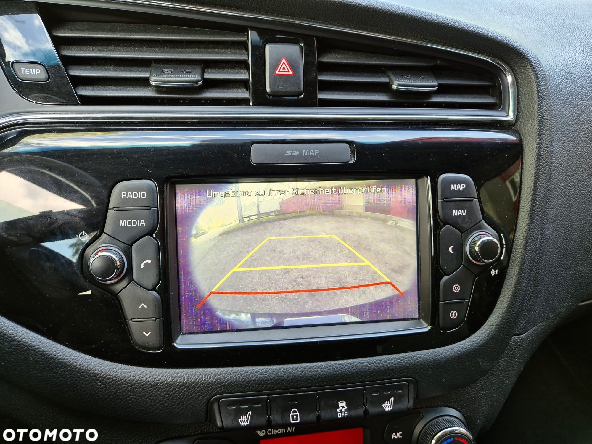 Kia Ceed 1.6 GDI DCT SW Platinum Edition - 22