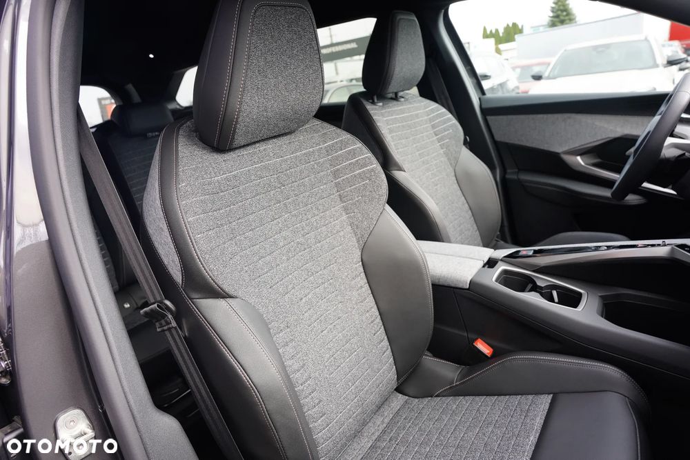Peugeot 5008 1.2 PureTech mHEV Business S&S e-DCS6 - 12