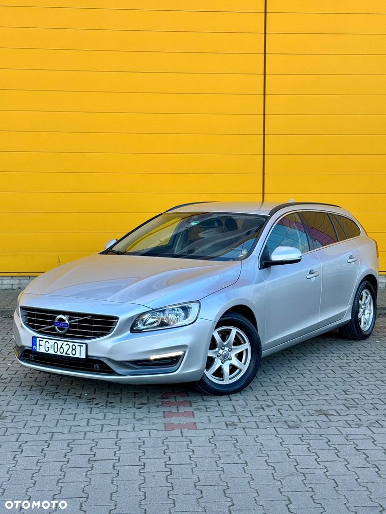 Volvo V60 D4 Geartronic Momentum - 3