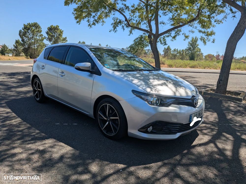 Toyota Auris 1.4 D-4D Comfort - 1