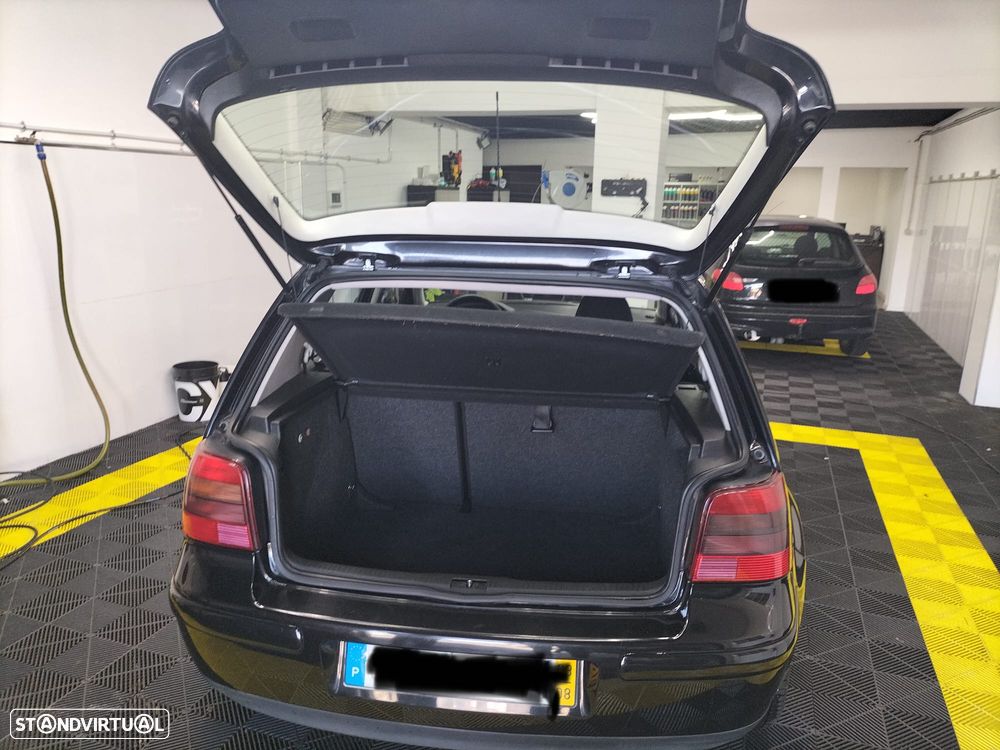 VW Golf 1.9 TDi Confortline AC - 2