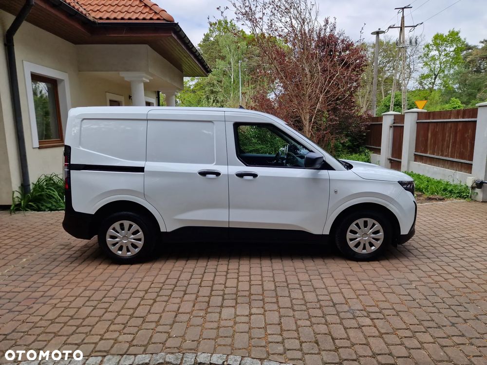 Ford Transit Courier - 5