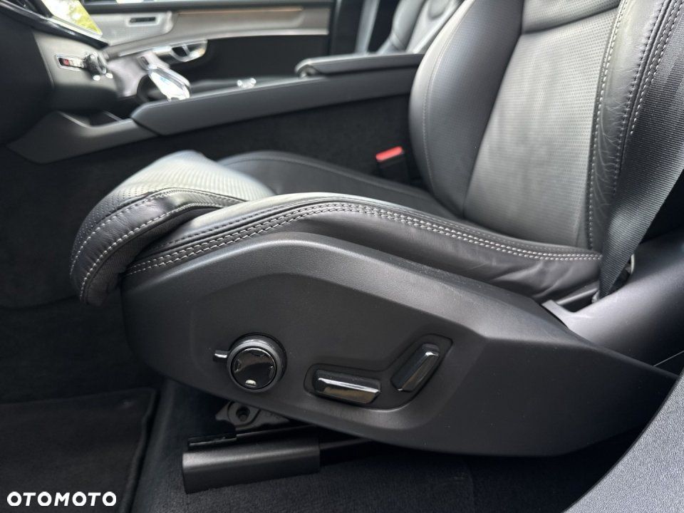 Volvo XC 90 - 28
