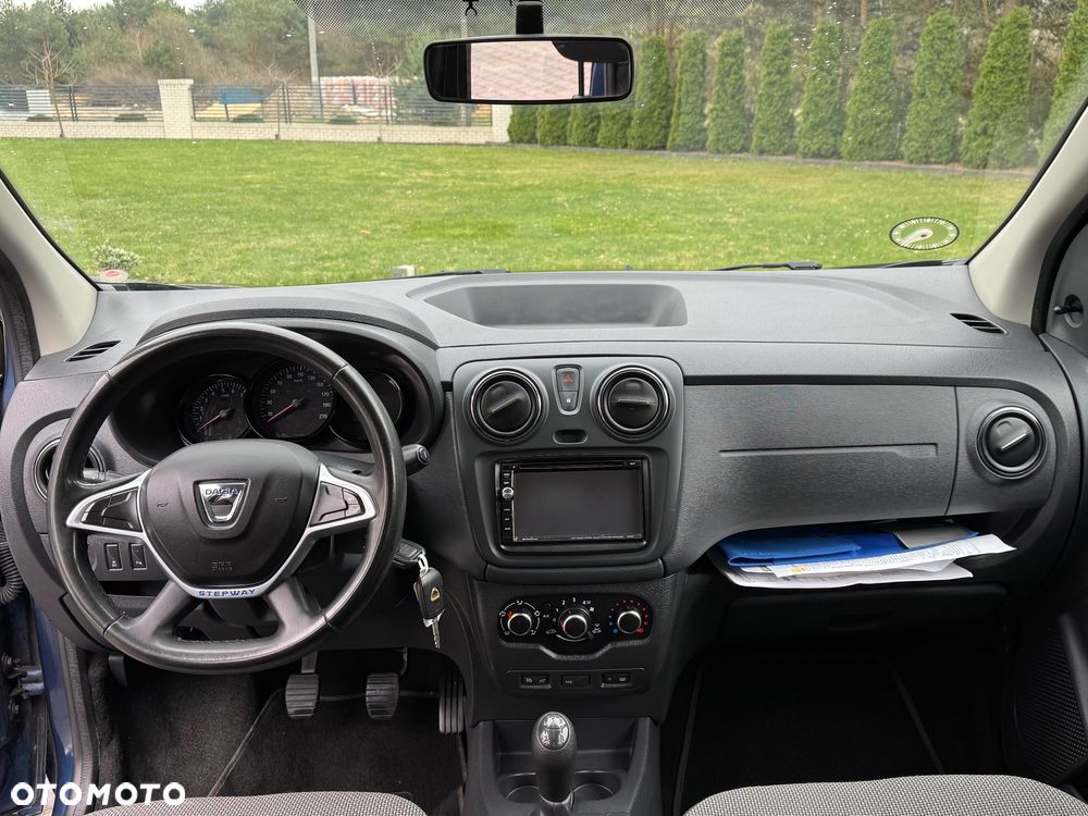 Dacia Lodgy SCe 100 Essentiel - 38