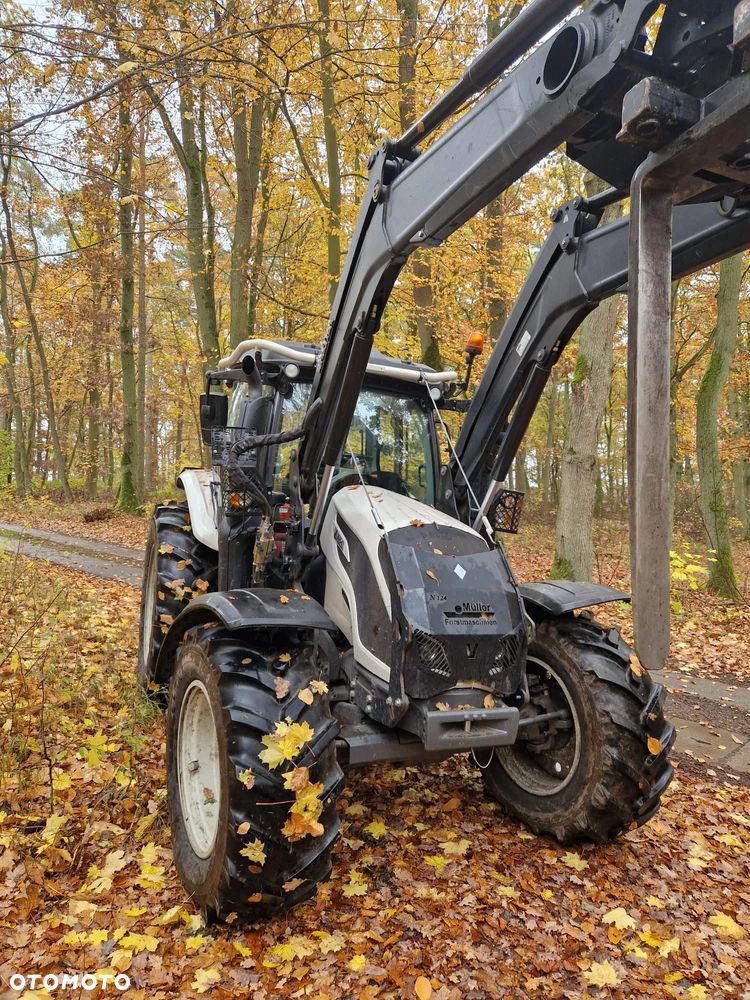 Valtra N124 - 1