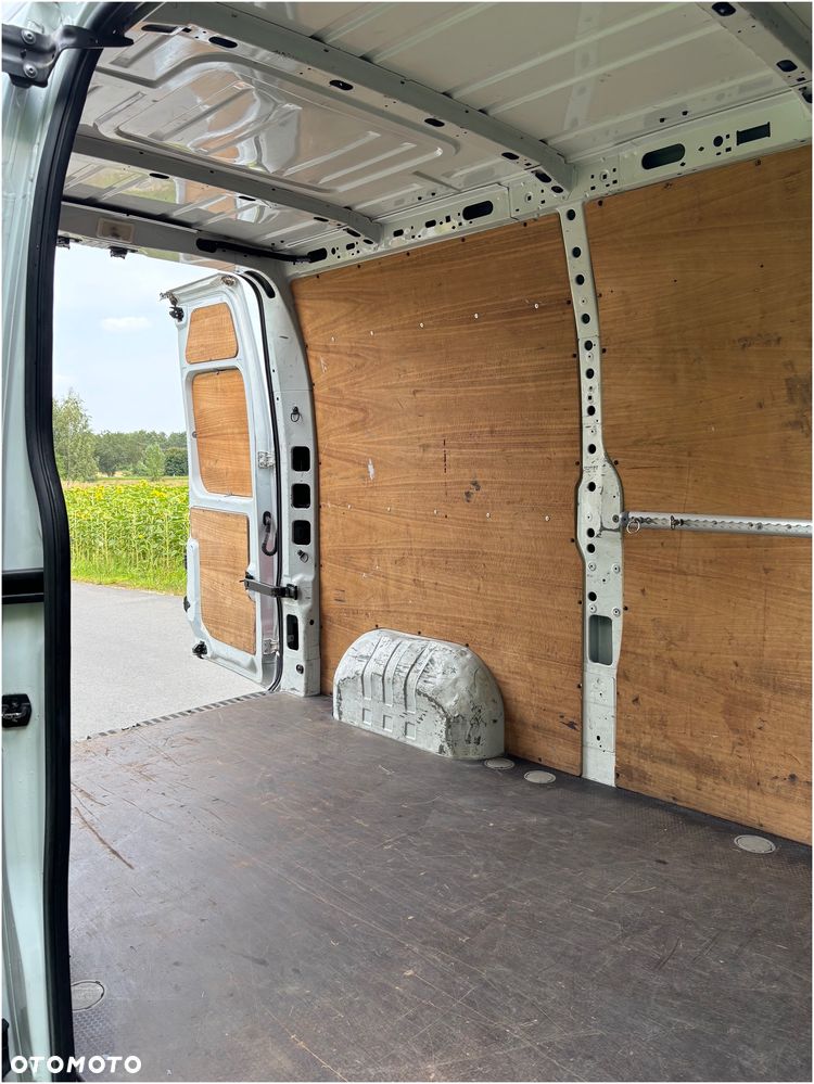 Renault Master III L2H2 - 24