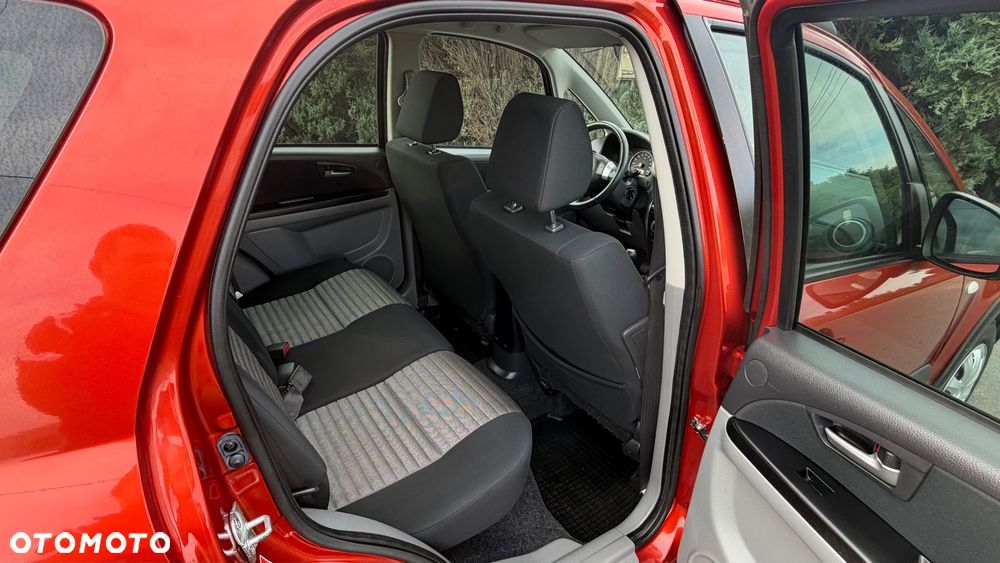Suzuki SX4 - 29
