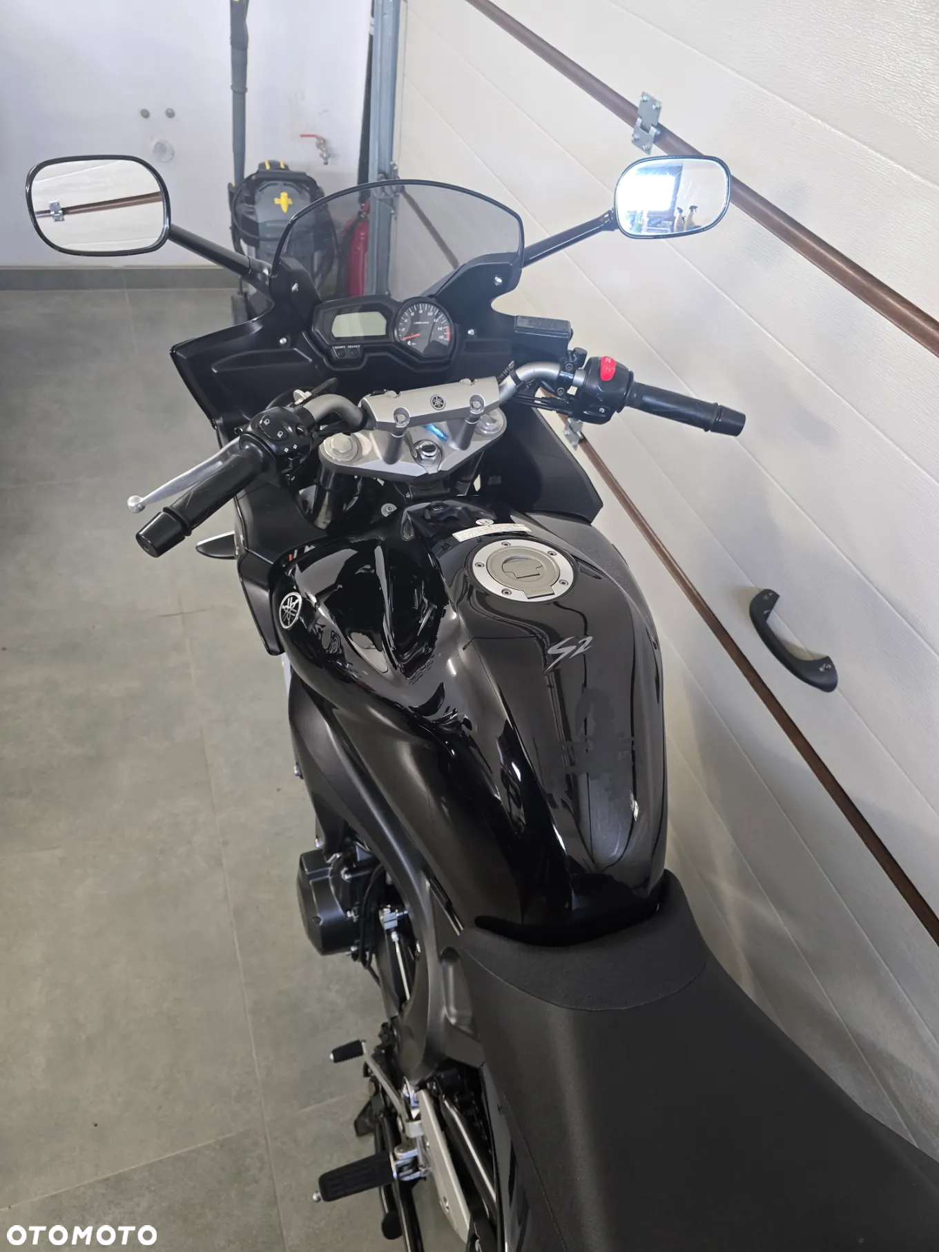 Yamaha FZ6 - 20