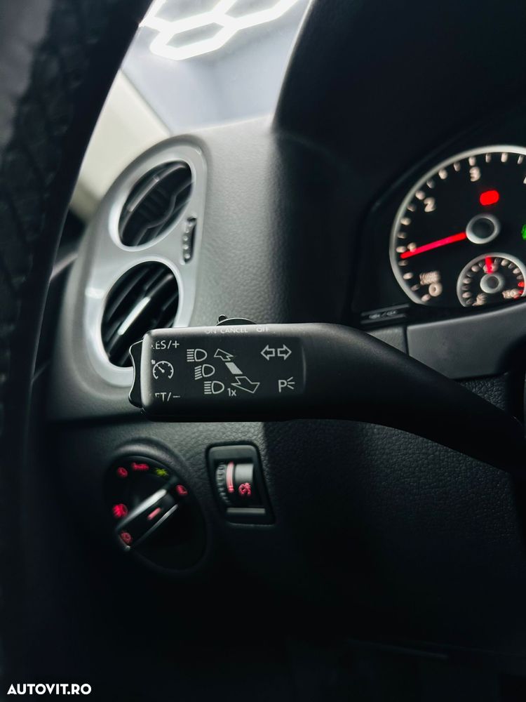 Volkswagen Tiguan 2.0 TDI DPF 4Motion Cup Sport & Style - 32