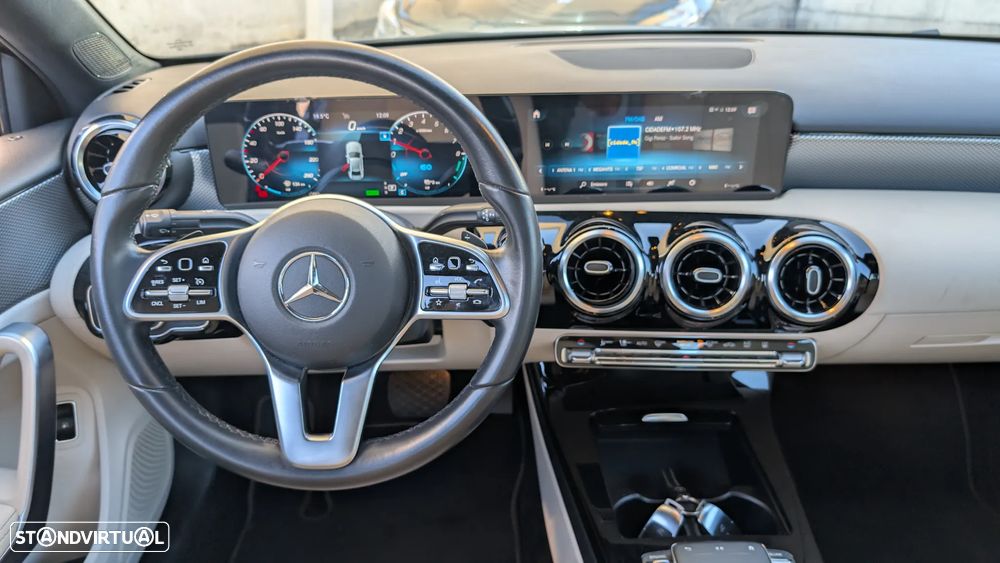 Mercedes-Benz A 250 e Progressive - 17