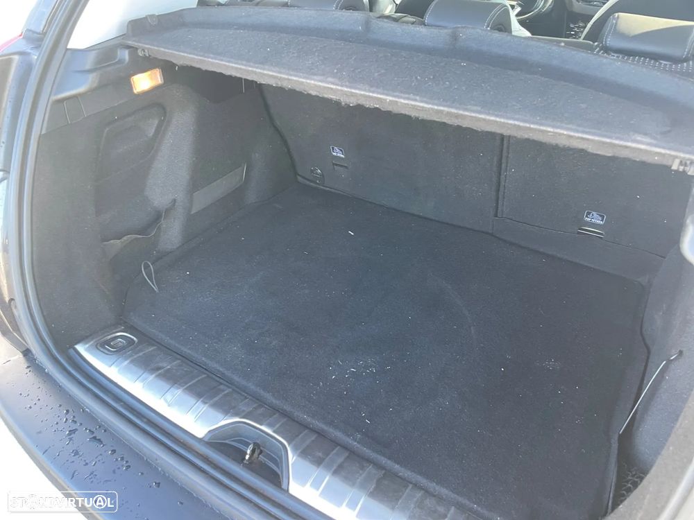 Peugeot 2008 1.2 PureTech Allure - 16