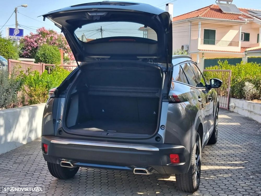 Peugeot 2008 1.2 PureTech Allure EAT8 - 26