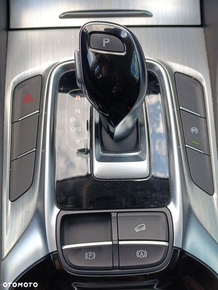 MG HS 1.5 T-GDI Excite DCT - 12