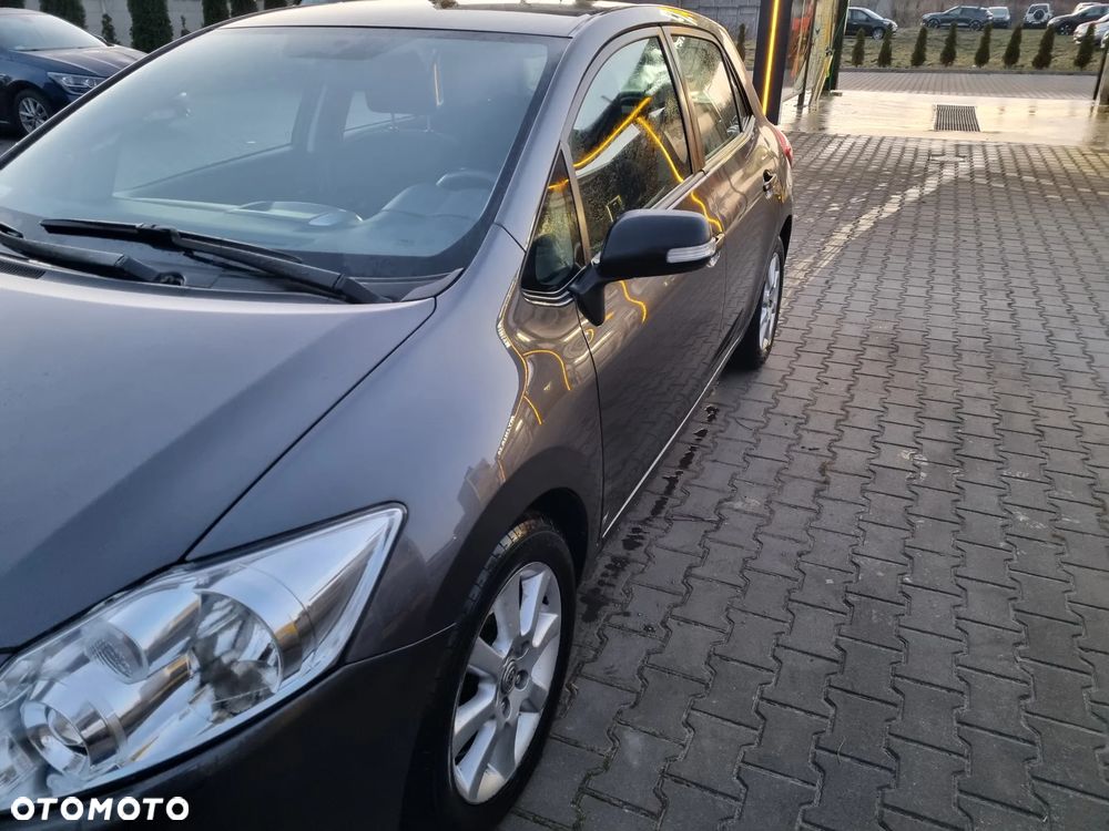 Toyota Auris 1.6 2010 - 8