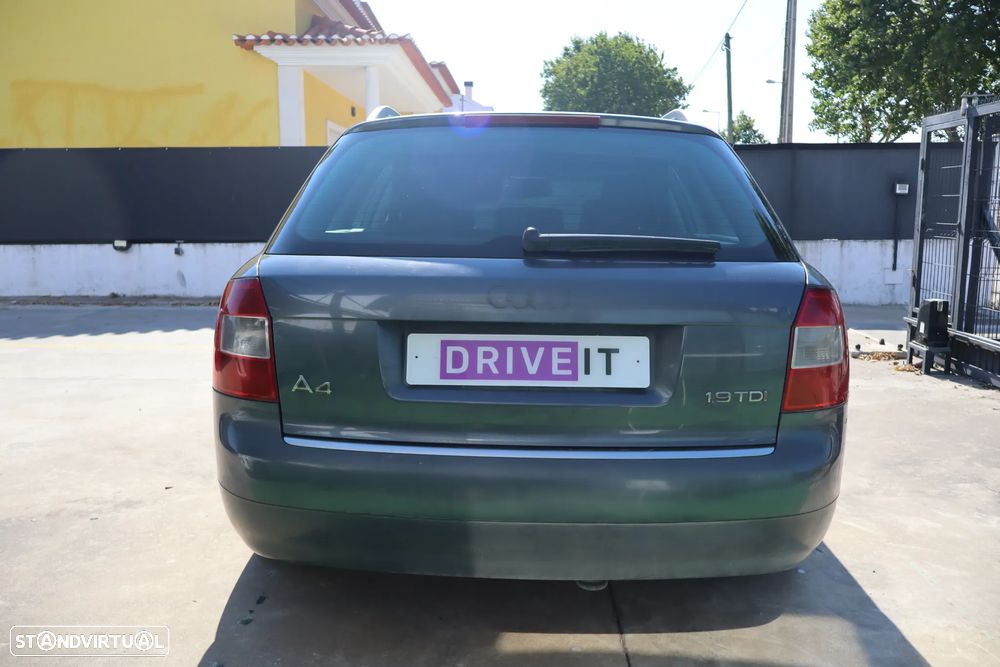 Audi A4 Avant 1.9 TDI m6 - 22