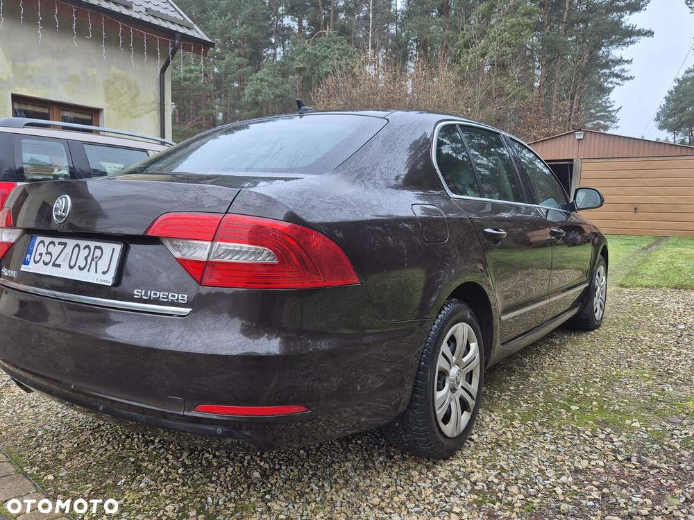 Skoda Superb 2.0 TDI Elegance - 4