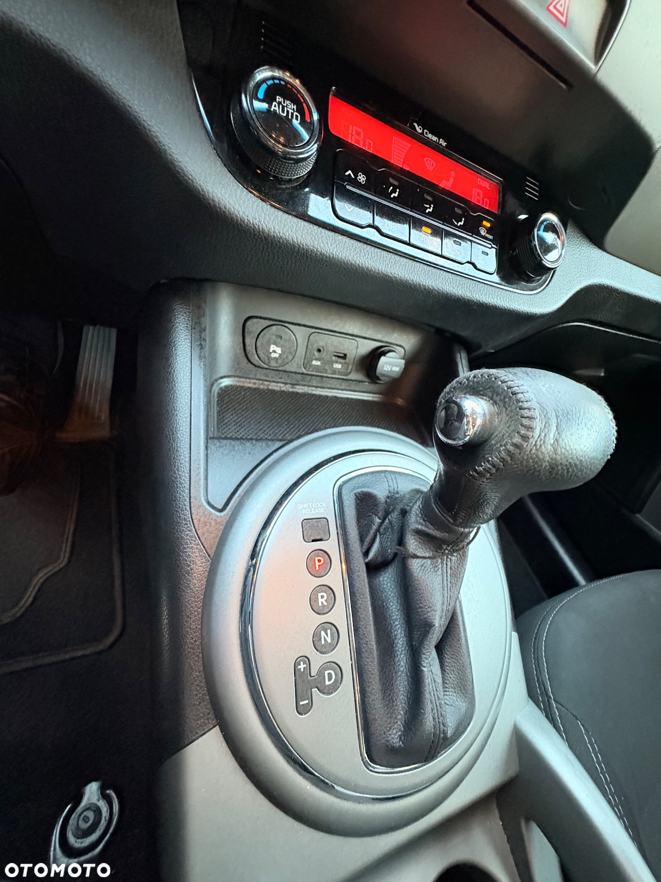Kia Sportage 2.0 GDI L 2WD - 18