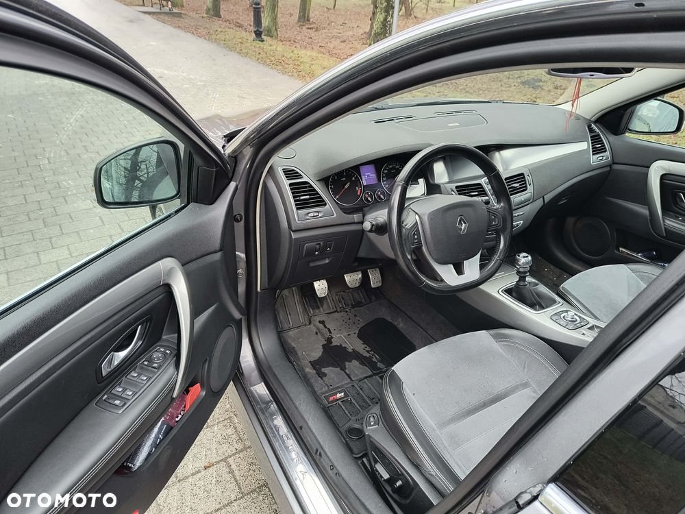 Renault Laguna dCi 180 FAP Initiale - 13