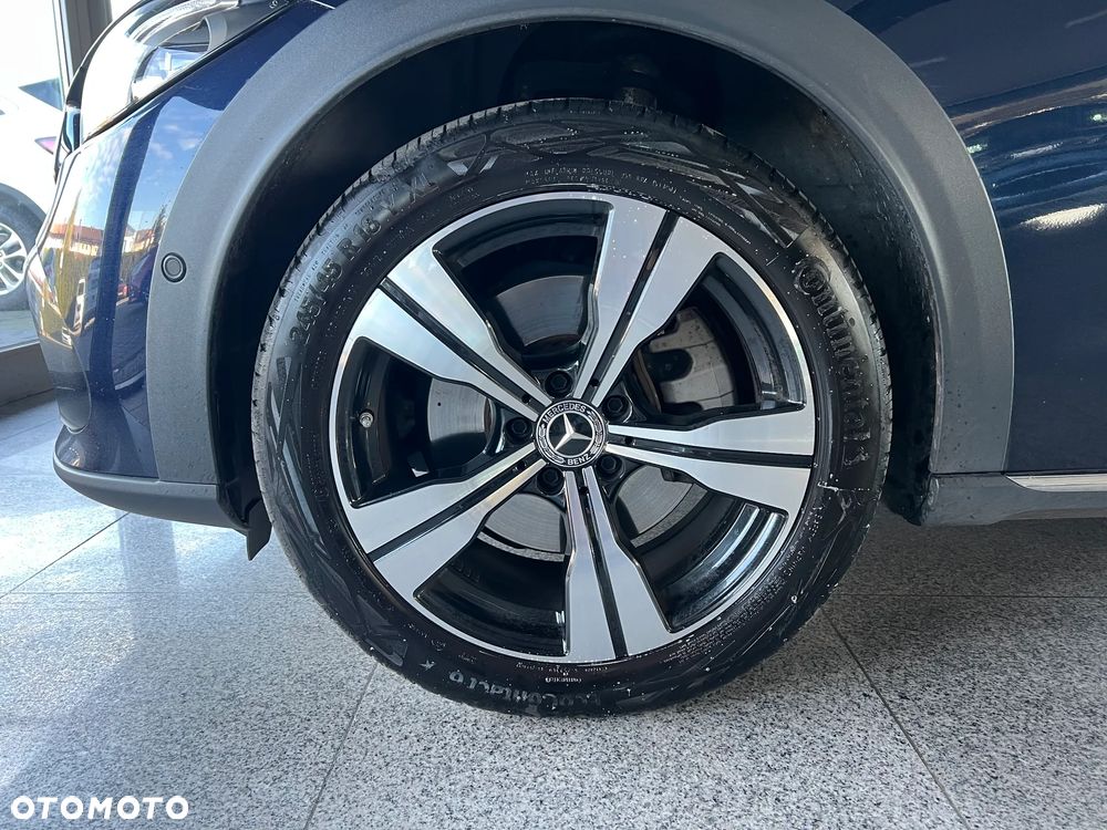 Mercedes-Benz Klasa C 220 d 4MATIC 9G-TRONIC - 9